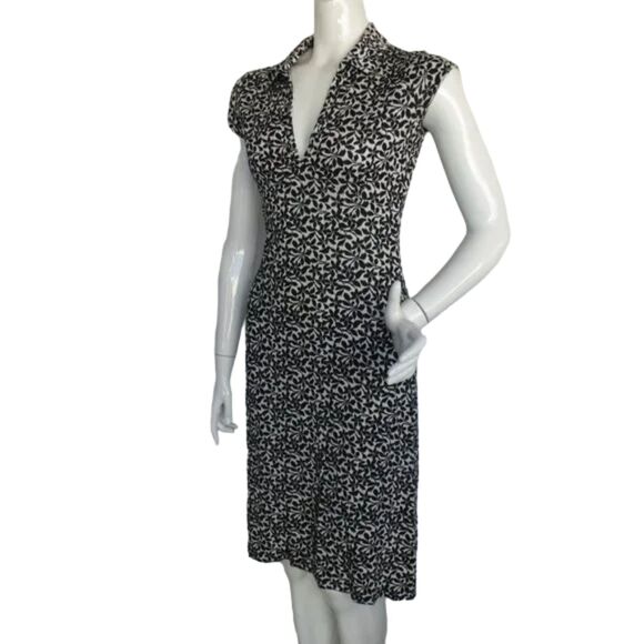 BANANA REPUBLIC Dress, S, Black/White Floral, Short sleeves, Career, v-neck - Picture 4 of 12